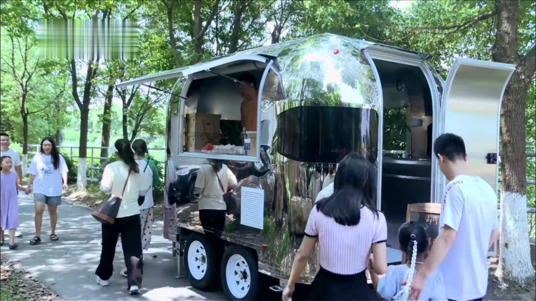 移动餐车彰显中国制造